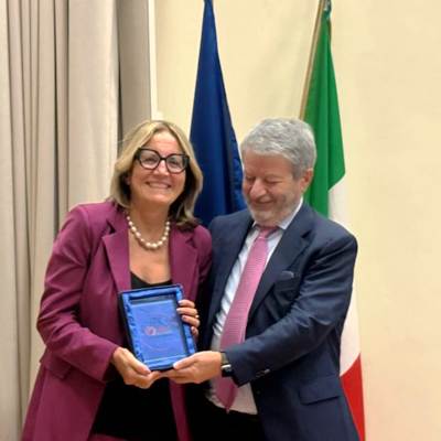 SANITÀ E LEADERSHIP FEMMINILE: LA DOTT.SSA TIZIANA FRITTELLI INSIGNITA DEL PRESTIGI ...